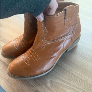 Sundance Made in Italy Brown Leather Western Ankle Boots Size 37